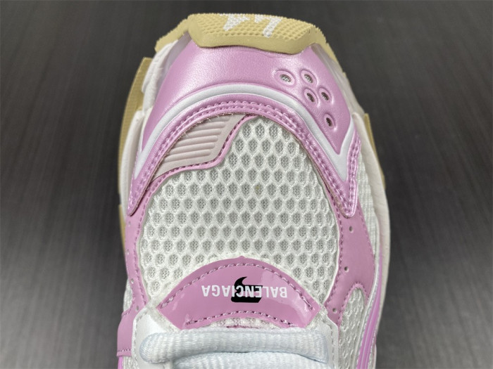 BALCIA RUNNER SNEAKER