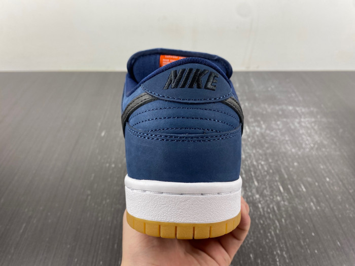 Nike SB Dunk Low Pro ISO 