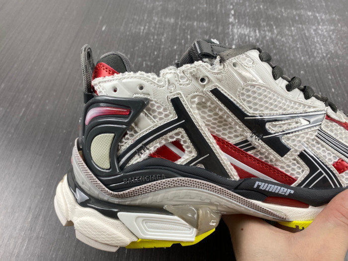 BALCIA RUNNER SNEAKER