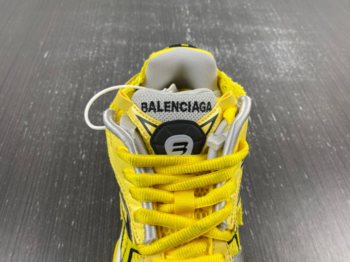 BALCIA RUNNER SNEAKER
