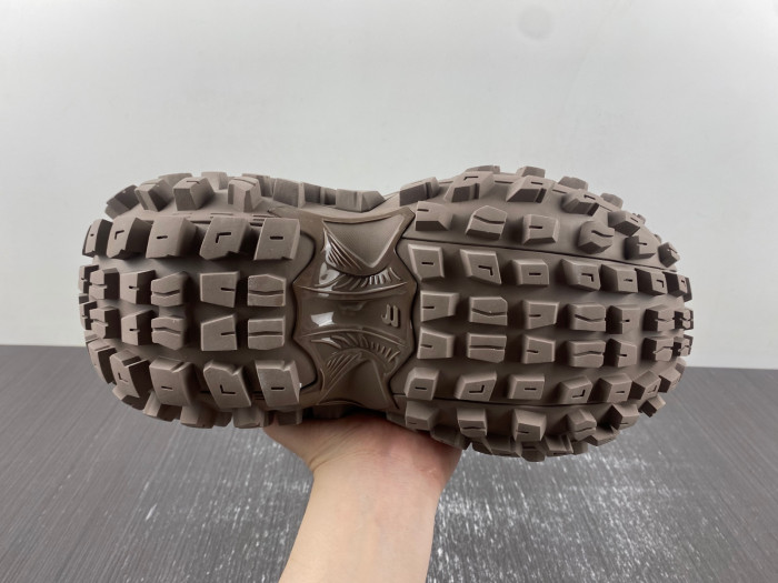 BALCIA DEFENDER SNEAKER