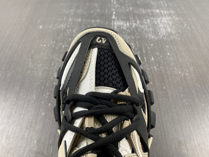 BALCIA Track SNEAKER