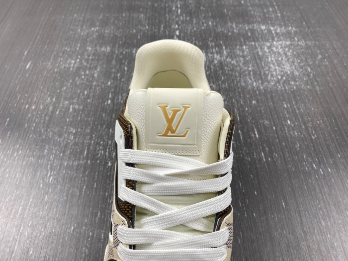 LUSV SNEAKERS