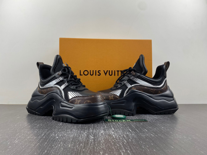 LUSV SNEAKERS