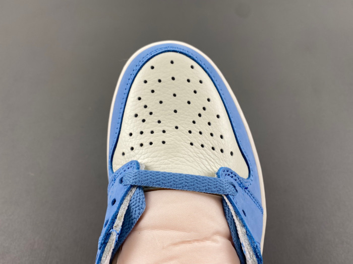 Air Jordan 1 High OG First in Flight FD2596-400