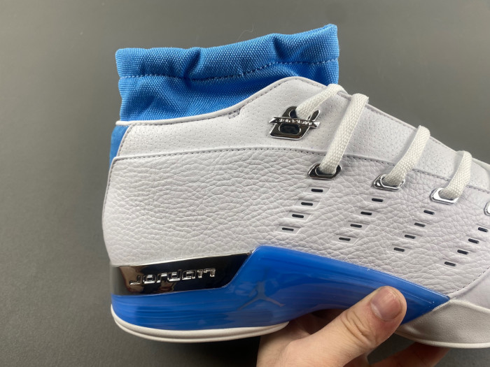 Air Jordan 17 Low University Blue UNC FJ0395-101
