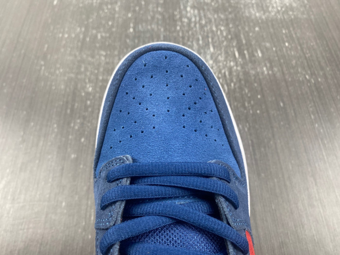 Nike SB Dunk Low Catalonia DJ0606-400