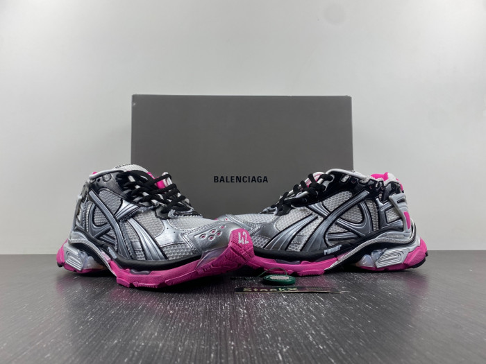 BALCIA RUNNER SNEAKER