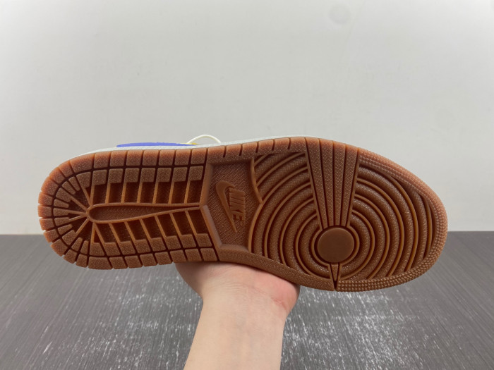 Travis Scott Air Jordan 1 Low OG Canary DZ4137 700