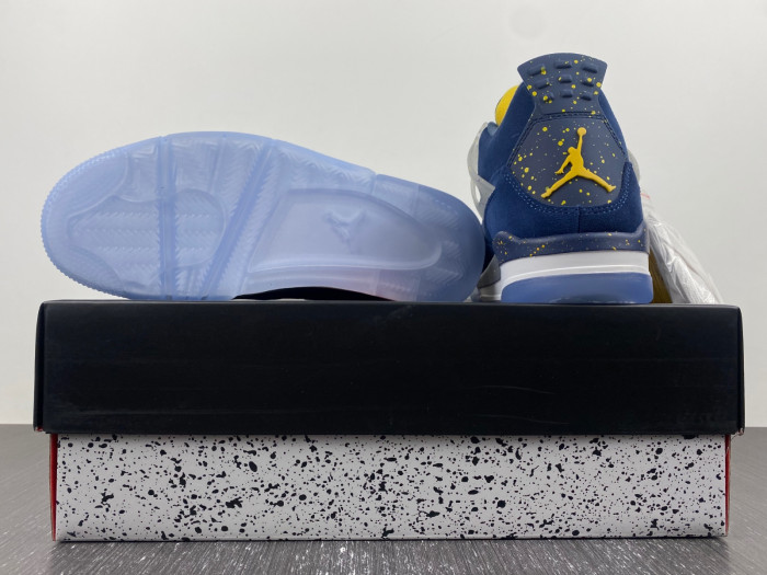 Jordan 4 Retro Michigan (PE) - AJ4 1036660