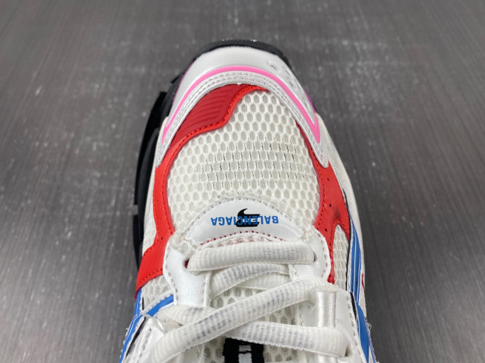 BALCIA RUNNER SNEAKER