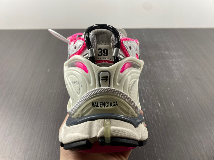 BALCIA RUNNER SNEAKER