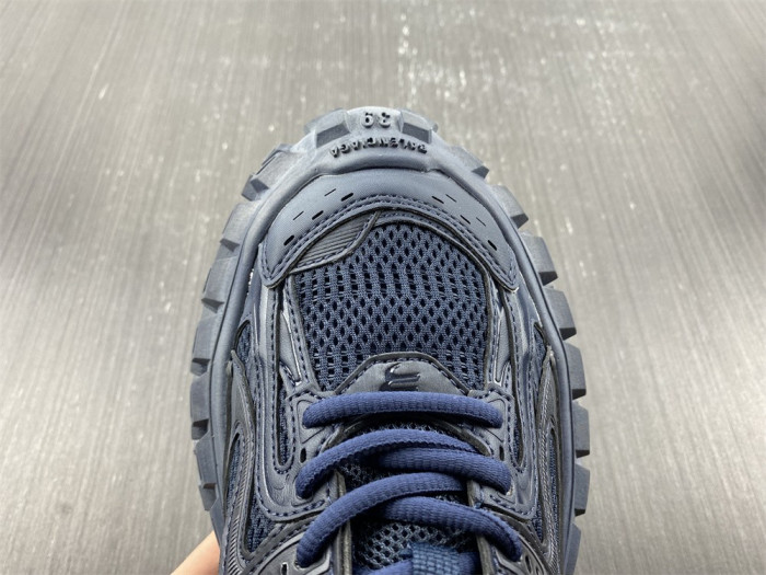 BALCIA DEFENDER SNEAKER