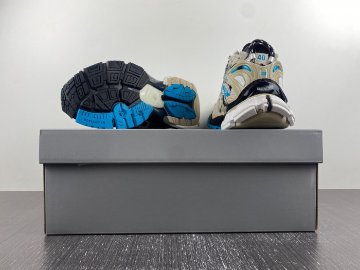 BALCIA RUNNER SNEAKER