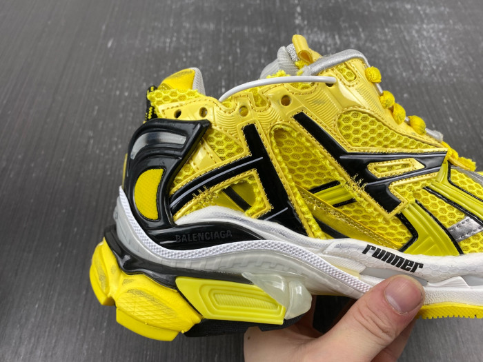 BALCIA RUNNER SNEAKER