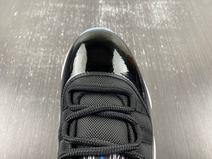 Air Jordan 11 Retro Low 