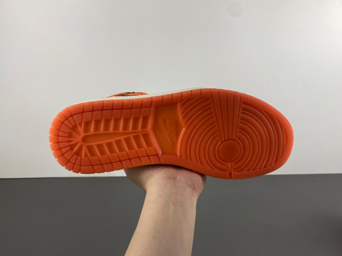 Air Jordan 1 Satin “Shattered Backboard” AV3725-010