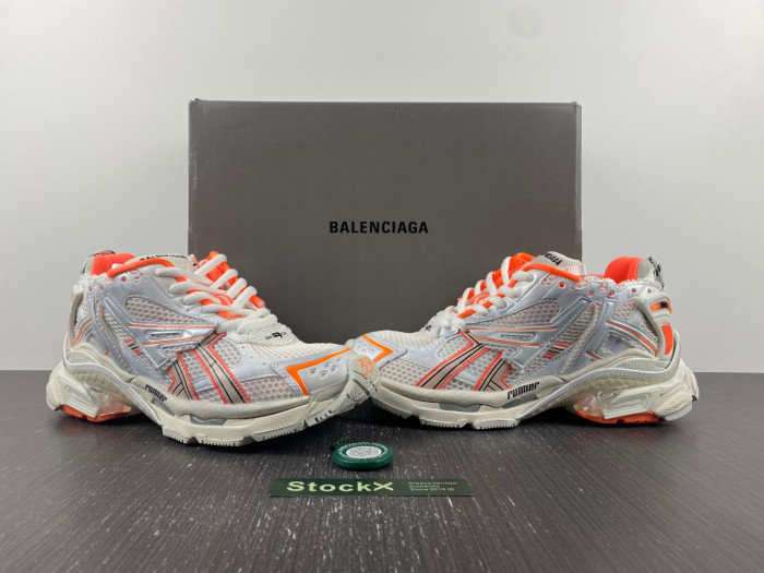 BALCIA RUNNER SNEAKER