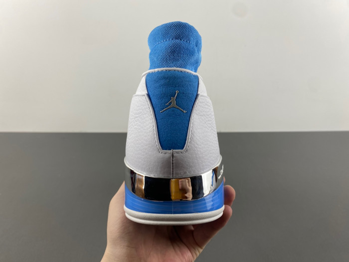 Air Jordan 17 Low University Blue UNC FJ0395-101