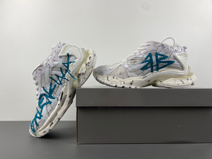 BALCIA RUNNER SNEAKER