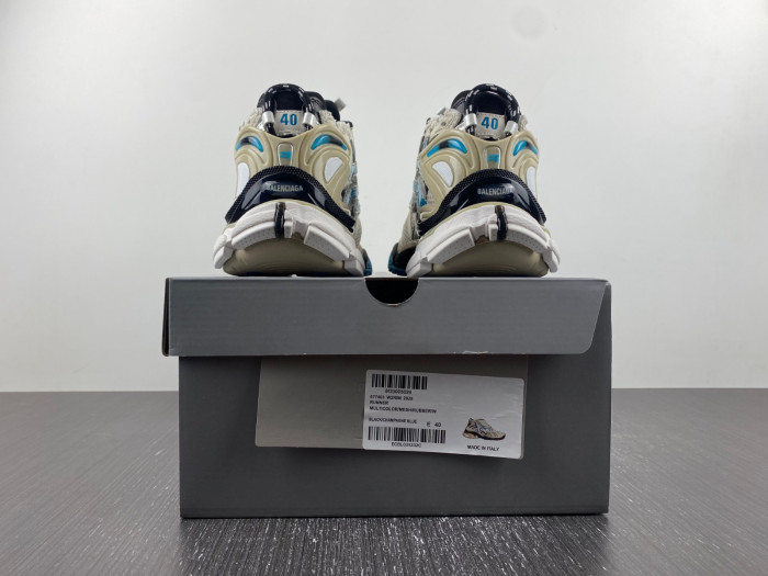 BALCIA RUNNER SNEAKER