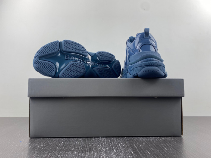 BALCIA TRIPLE S SNEAKER