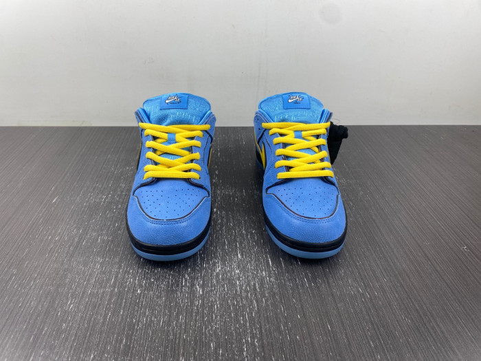 Powerpuff Girls x Nike SB Dunk Low "Bubbles" FZ8320-400