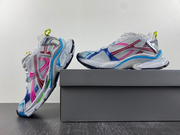 BALCIA RUNNER SNEAKER