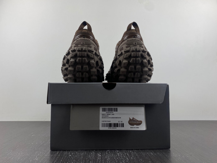 BALCIA DEFENDER SNEAKER