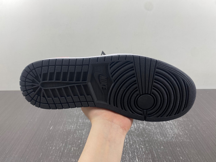 Jordan 1 Low OG Bleached Coral - CZ0790-061