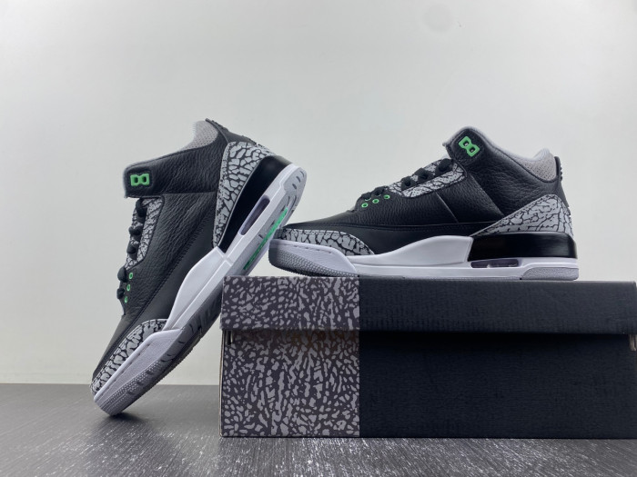Air Jordan 3 "Black/Green Glow" CT8532-031