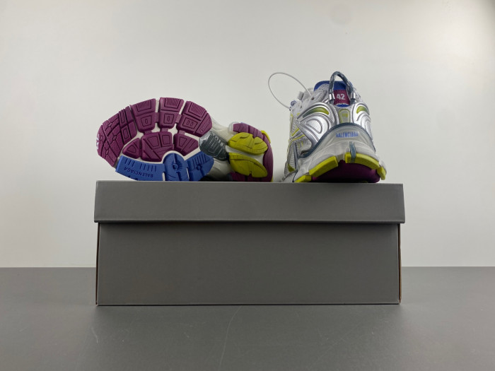 BALCIA RUNNER SNEAKER