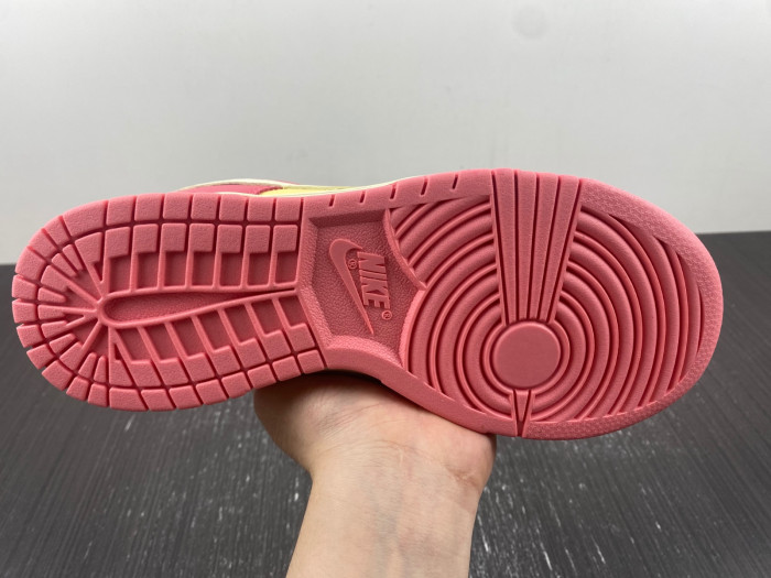 Nike Dunk Low Strawberry Peach Cream (GS) - DH9765-200