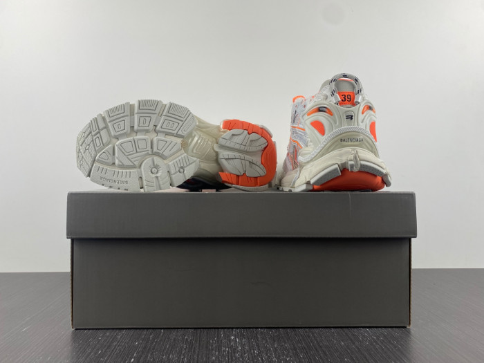 BALCIA RUNNER SNEAKER