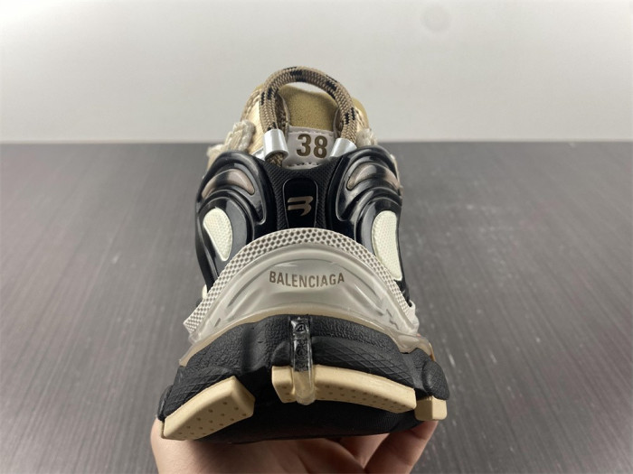 BALCIA RUNNER SNEAKER