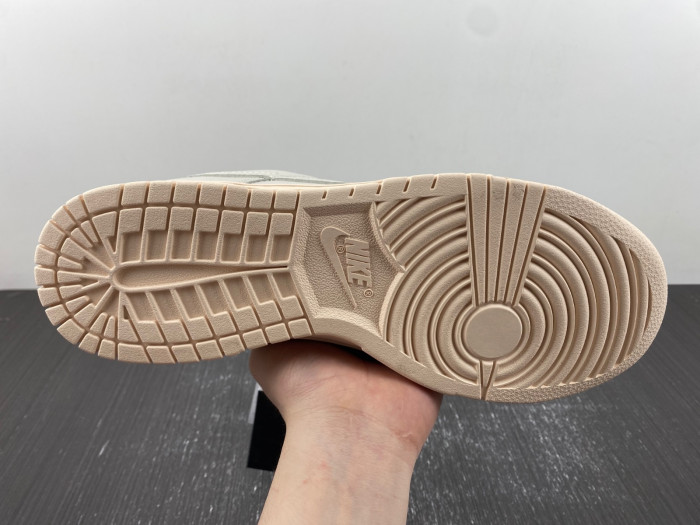 Nike Dunk Low Premium Light Orewood Brown DZ2538-100