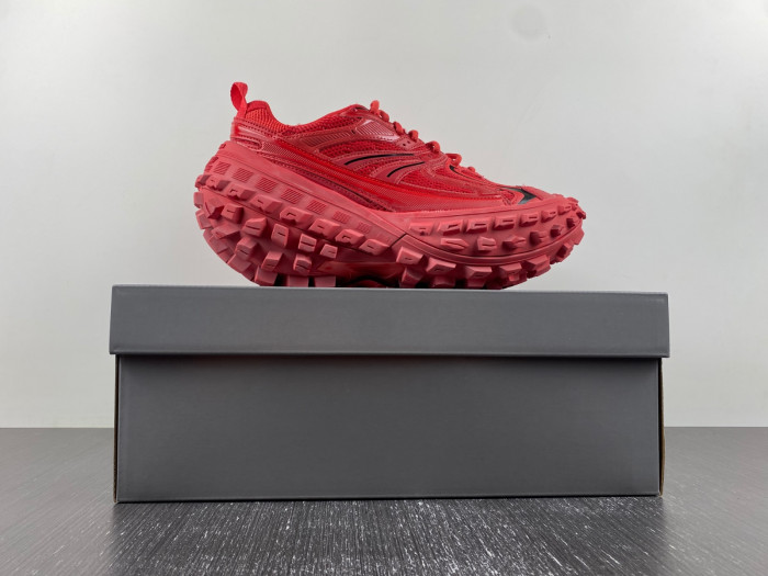 BALCIA DEFENDER SNEAKER