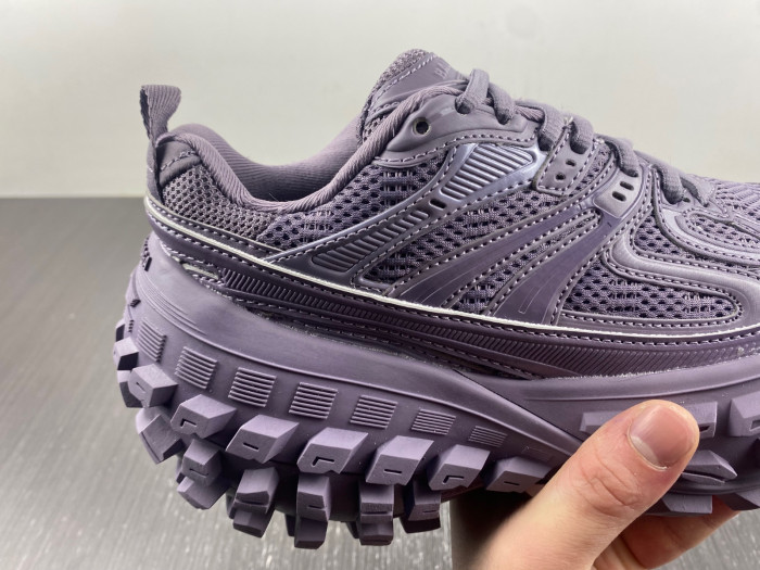 BALCIA DEFENDER SNEAKER