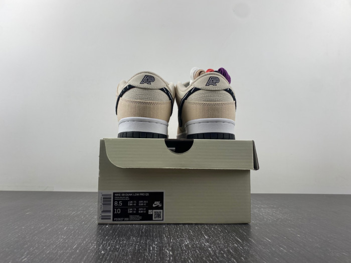 Albino & Preto x Nike SB Dunk Low FD2627-200