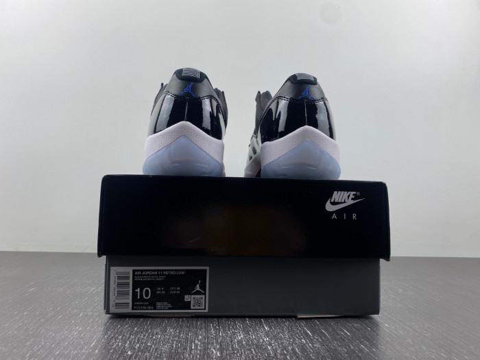 Air Jordan 11 Retro Low "Space Jam" FV5104-004