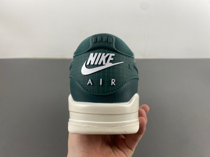 Air Jordan 4 RM WMNS "Oxidized Green" FQ7940-300