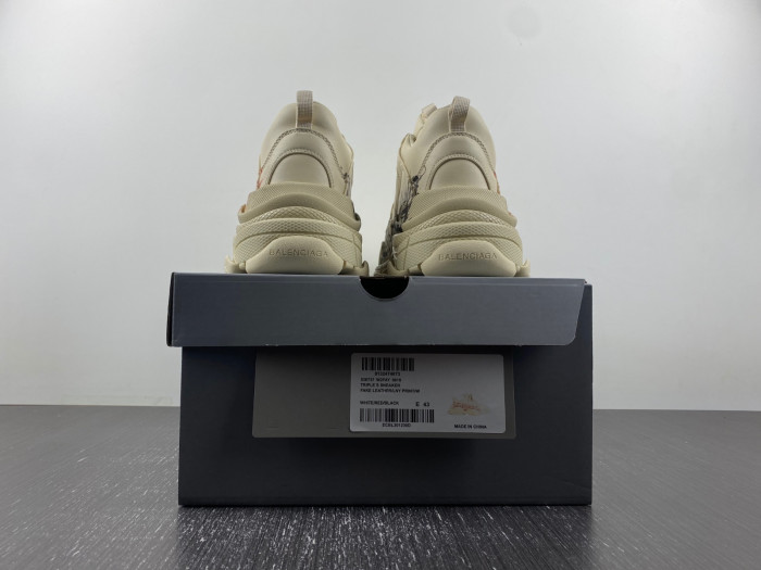 BALCIA TRIPLE S SNEAKER