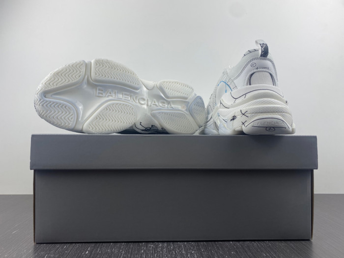 BALCIA Triple S Sneaker