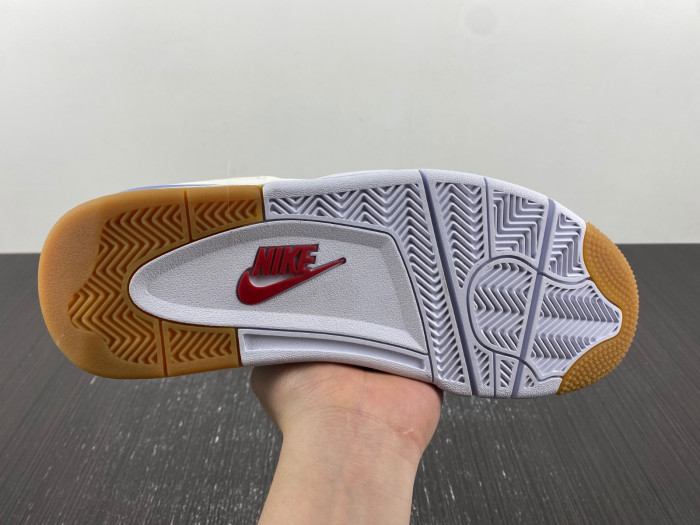 Nike SB x Air Jordan 4 DR5415-104