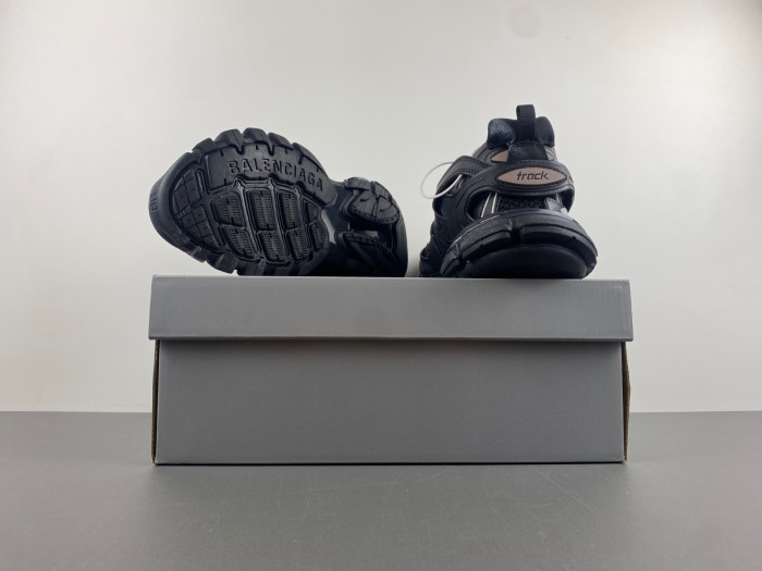 BALCIA Track SNEAKER