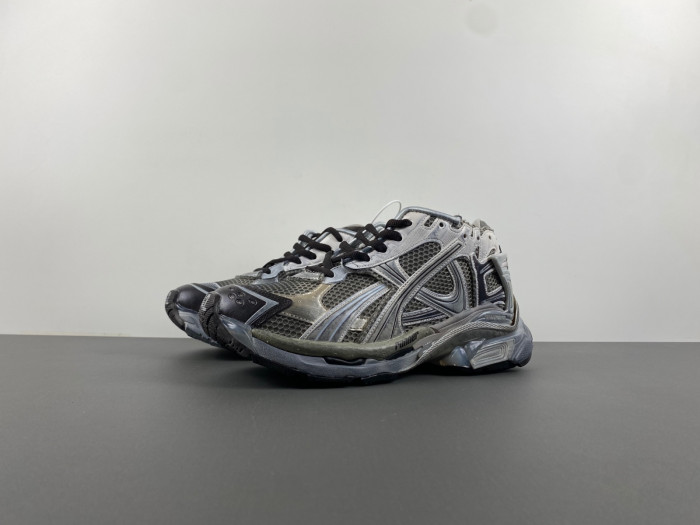BALCIA RUNNER SNEAKER