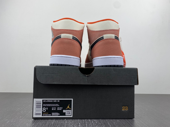 Jordan 1 Mid SE Orange Suede (GS) - DV1336-800