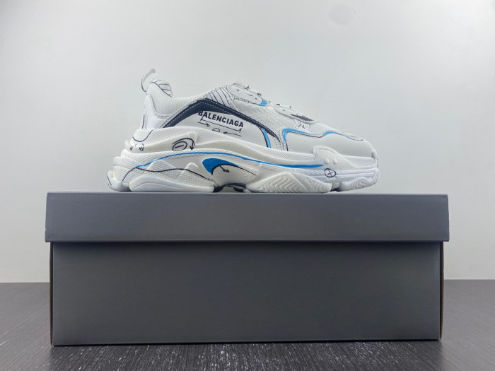 BALCIA Triple S Sneaker