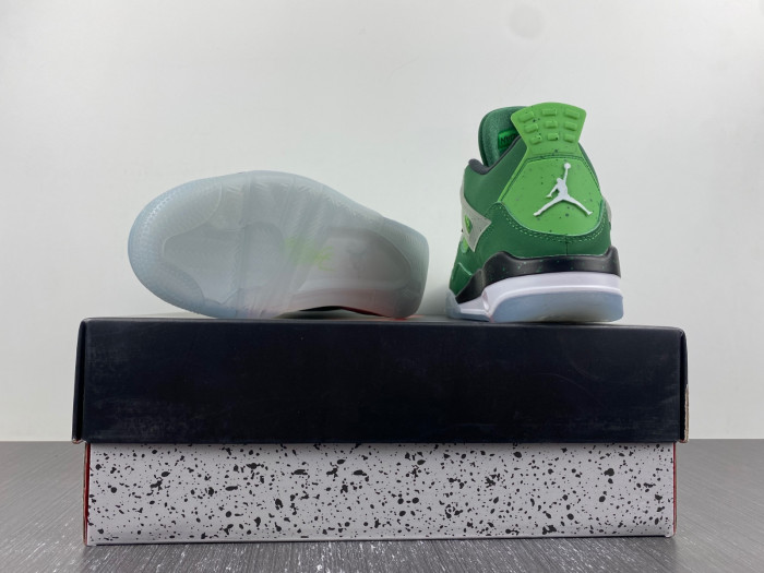 Jordan 4 Retro Wahlburgers - AJ4A61426 LN4