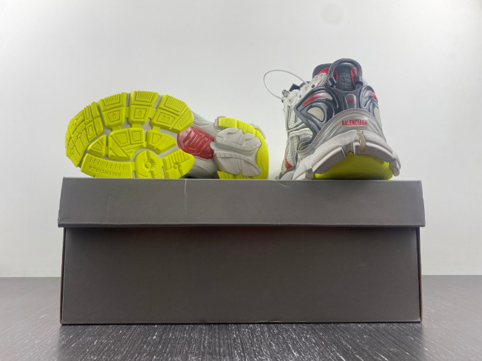 BALCIA RUNNER SNEAKER